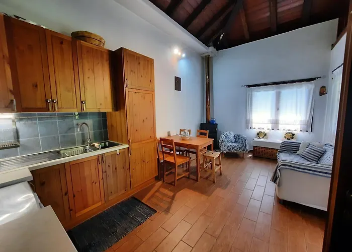 Chapel's House Pteleós