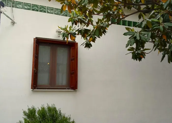 Chapel's House Lägenhet Pteleós