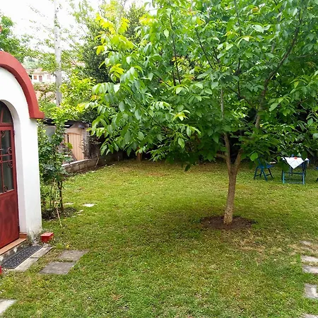 Chapel's House شقة