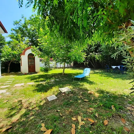 Chapel's House Pteleós